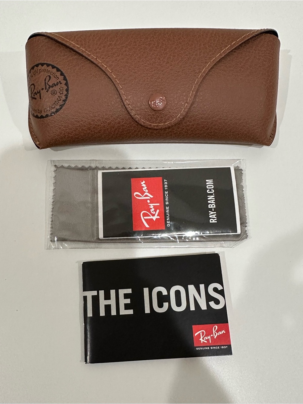 Ray-Ban Brown Leather Sunglass Case with Cleaning Cloth with Booklets